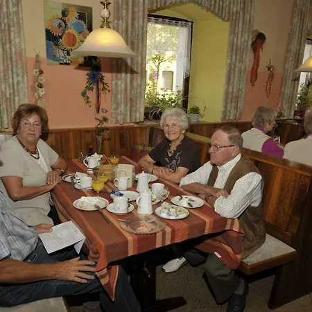 Weisses Kreuz Hotel